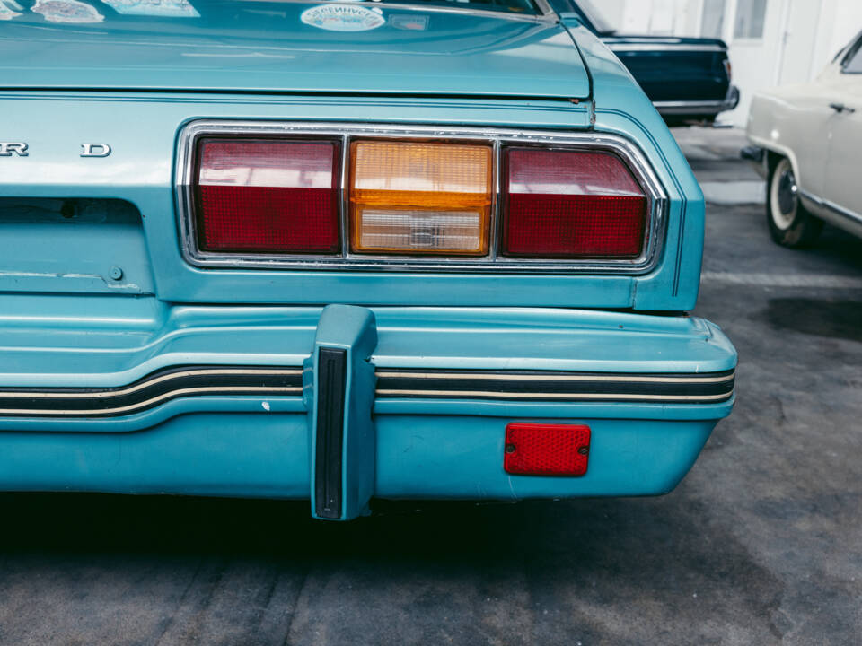 Image 33/102 of Ford Mustang II Ghia 170 (1976)