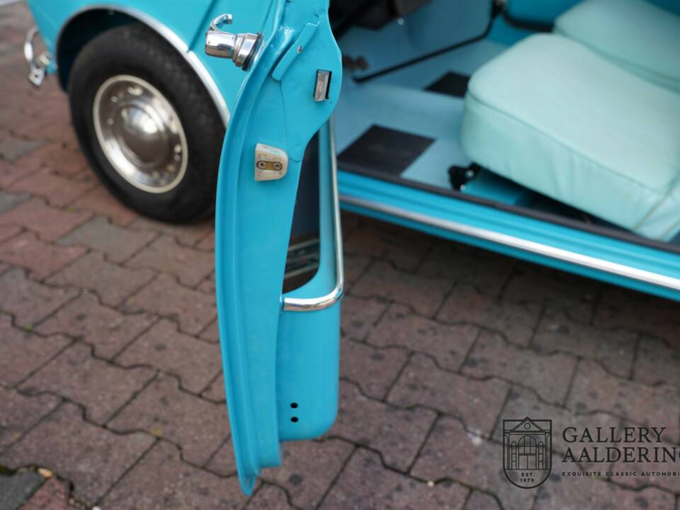 Image 22/50 of Austin Seven (1964)