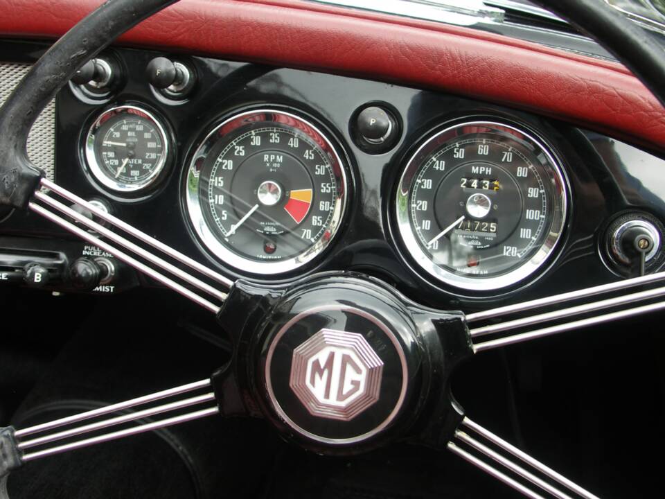 Immagine 13/36 di MG MGA 1500 (1956)