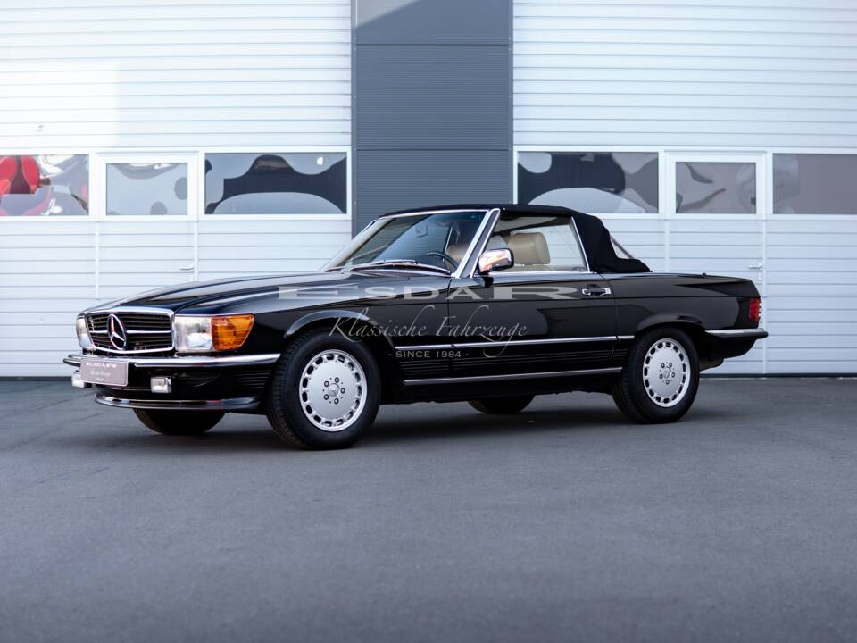 Image 1/37 of Mercedes-Benz 560 SL (1989)