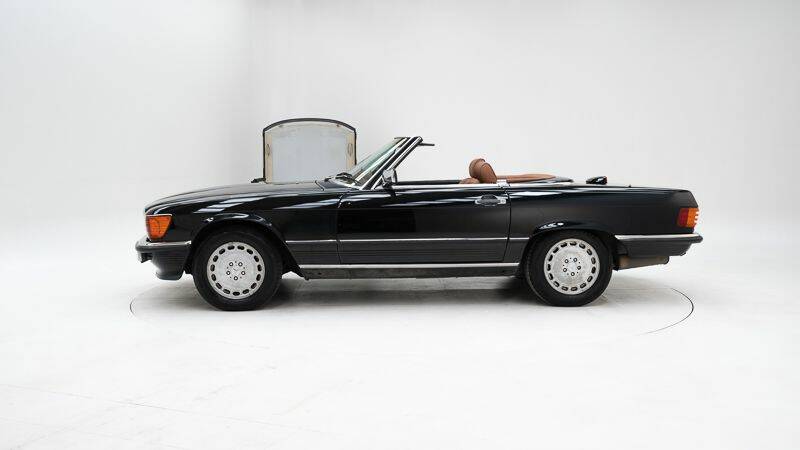 Imagen 8/15 de Mercedes-Benz 560 SL (1986)