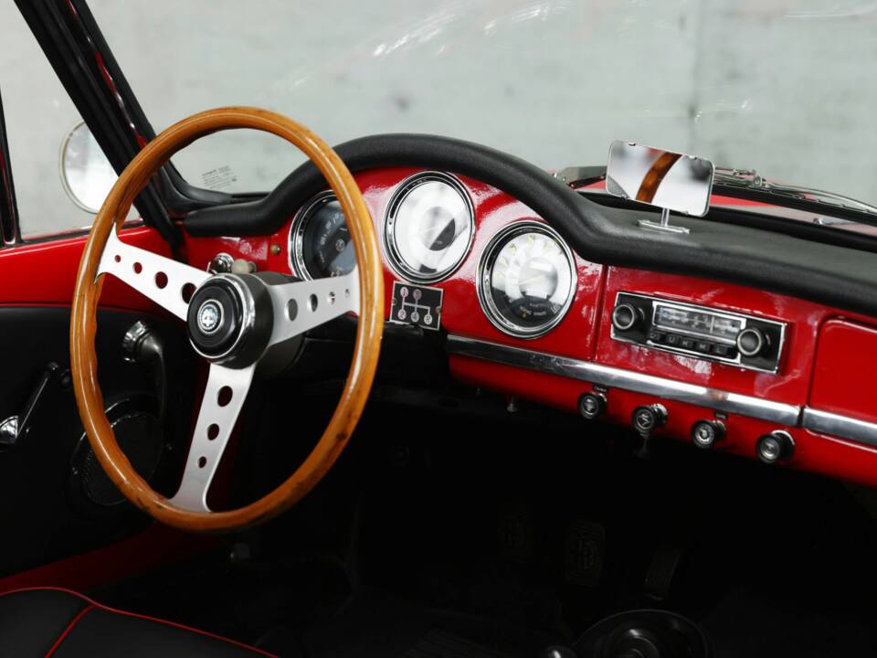 Image 33/50 of Alfa Romeo Giulietta Spider (1962)