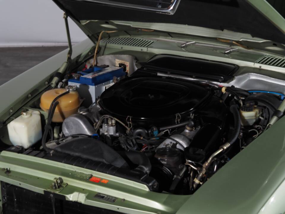 Image 23/66 of Mercedes-Benz 450 SLC (1977)