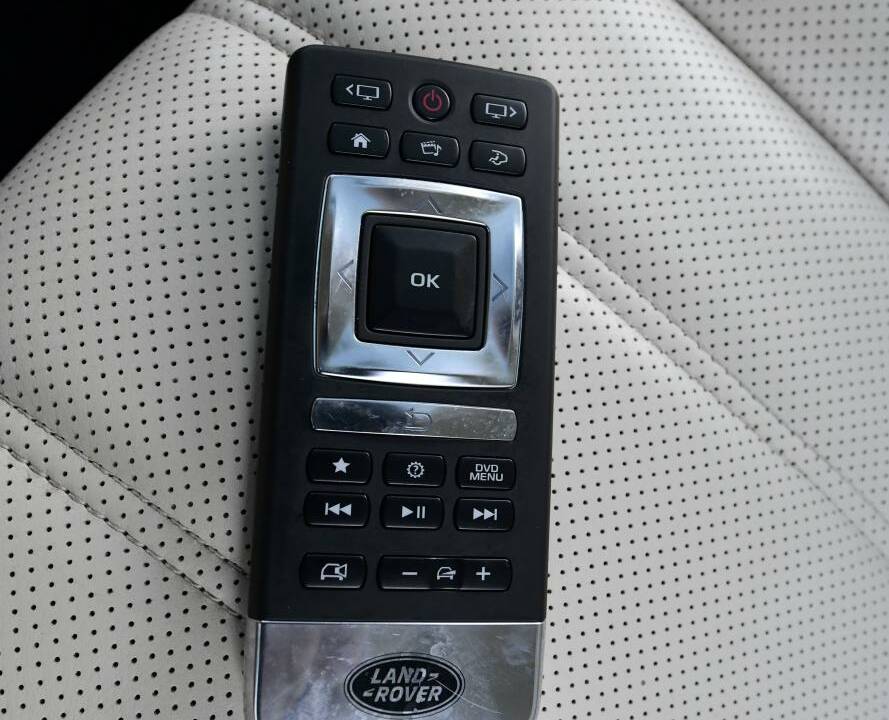 Bild 39/50 von Land Rover Range Rover Autobiography SDV8 (2017)