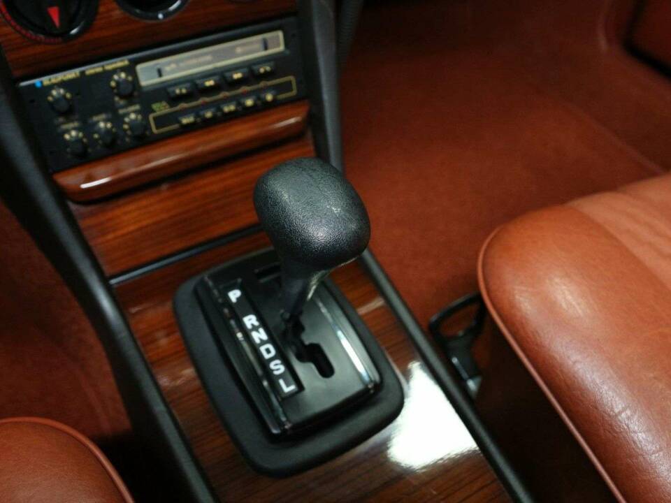 Image 22/50 of Mercedes-Benz 280 CE (1980)