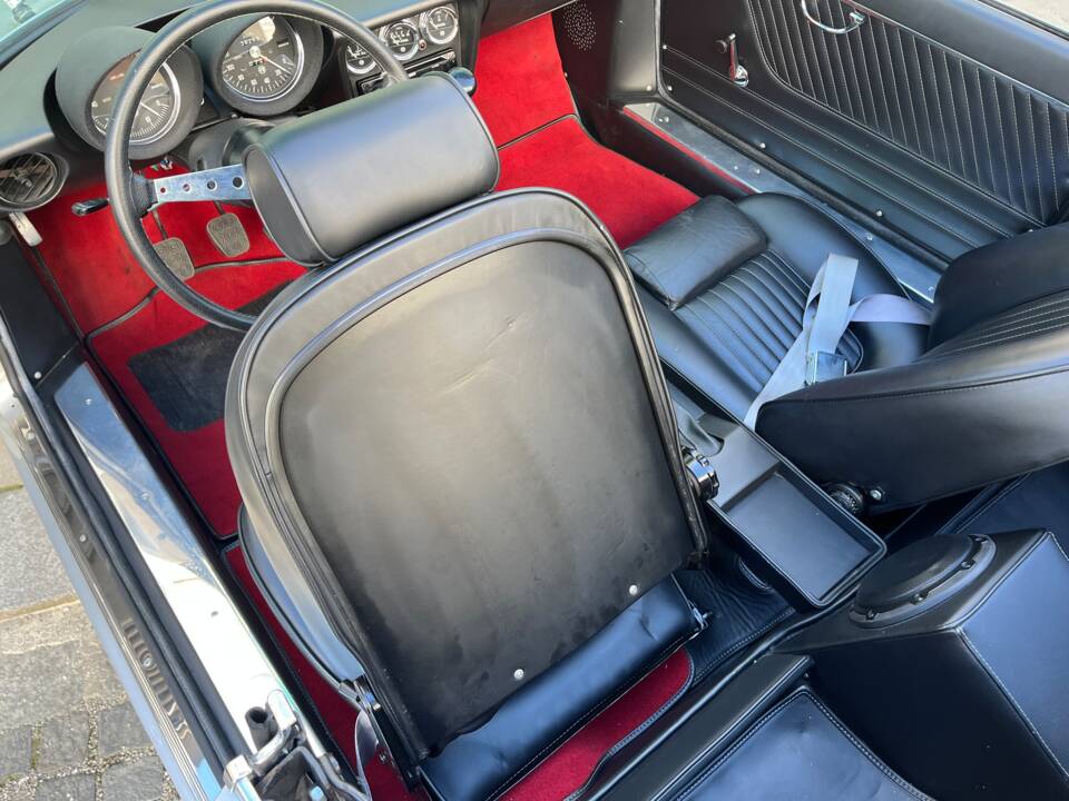 Immagine 30/88 di Alfa Romeo 1750 Spider Veloce (1971)