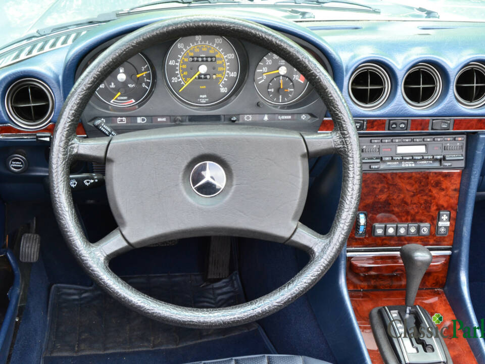 Image 29/50 of Mercedes-Benz 380 SL (1983)