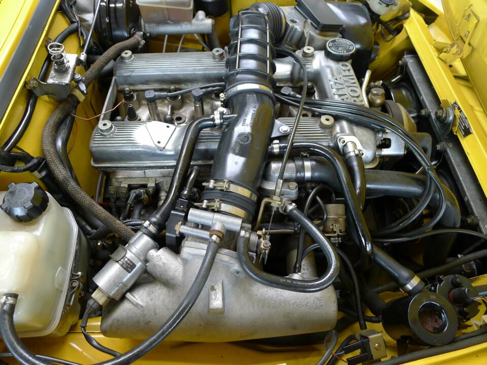 Bild 8/39 von Alfa Romeo 2.0 Spider (1992)