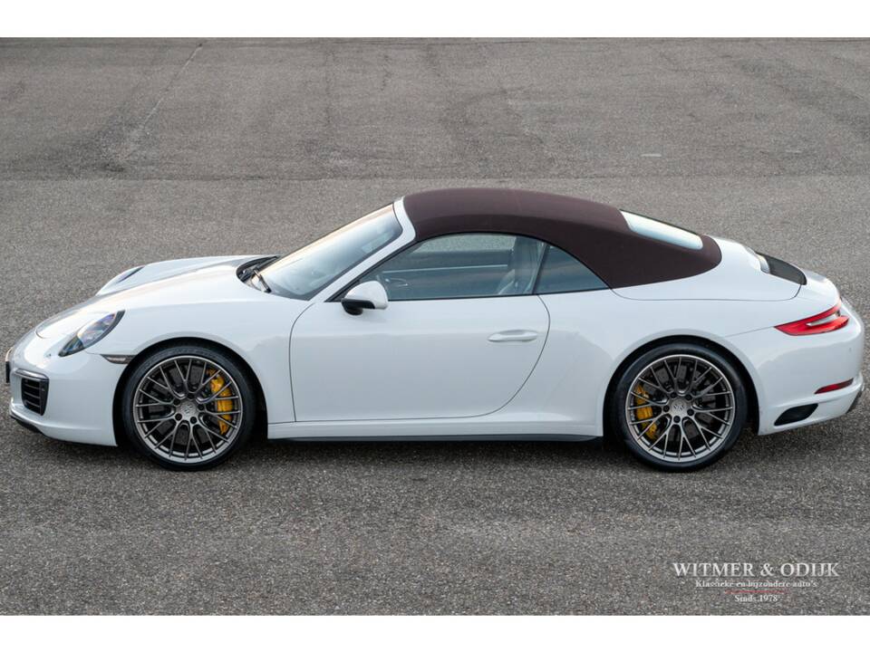 Image 8/36 of Porsche 911 Carrera 4S (2015)