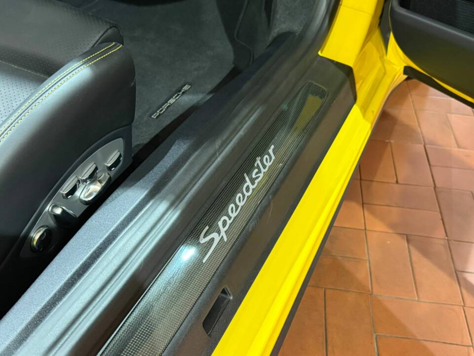 Bild 37/86 von Porsche 911 Speedster (2019)