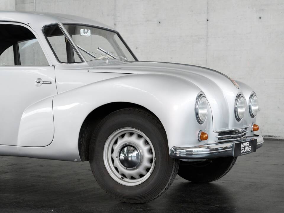 Image 23/50 of Tatra T 87 (1949)