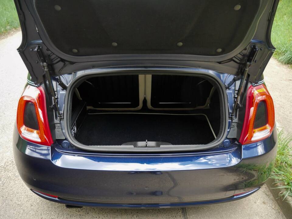 Bild 22/39 von FIAT 500C Riva (1900)