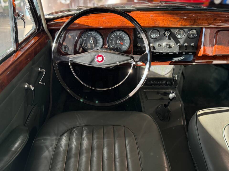 Bild 15/29 von Jaguar Mk II 3.4 (1962)