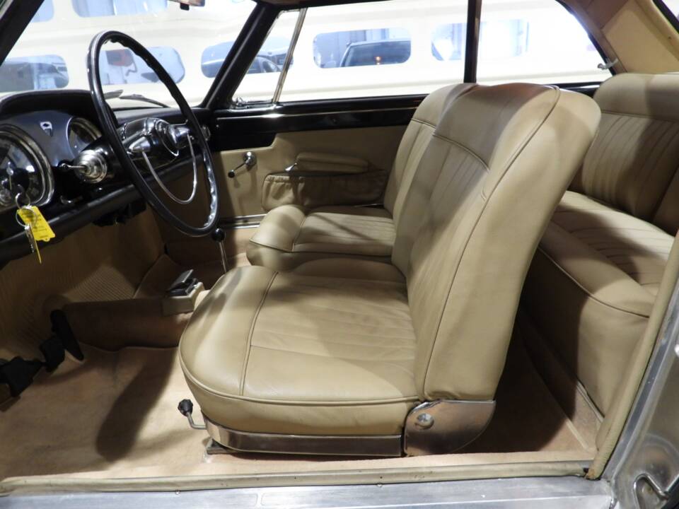 Imagen 5/15 de Lancia Flaminia Coupe Pininfarina (1962)