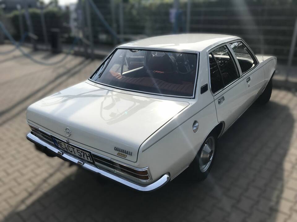 Image 6/8 of Opel Commodore 2,5 S (1973)