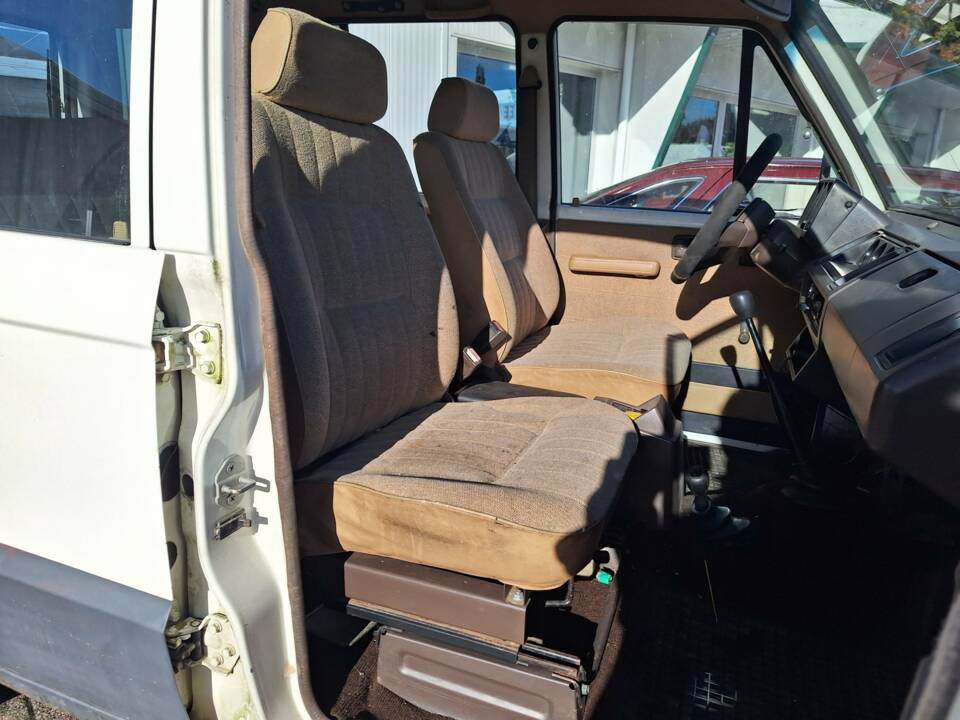 Bild 7/12 von Isuzu Trooper 2.2 TD (1986)