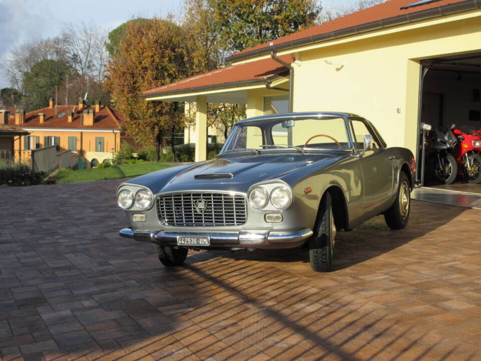 Imagen 2/25 de Lancia Flaminia GT Touring (1961)
