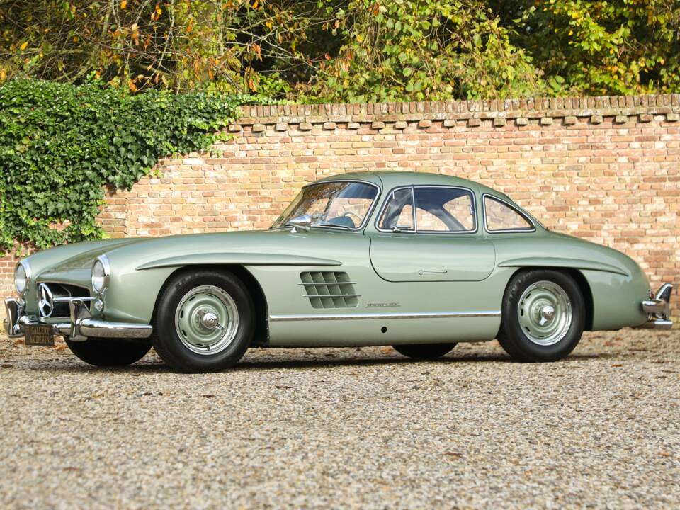Image 11/50 of Mercedes-Benz 300 SL &quot;Gullwing&quot; (1955)