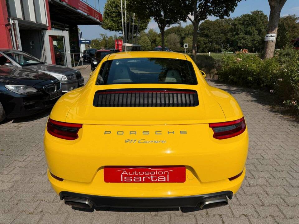 Image 6/27 of Porsche 911 Carrera (2018)
