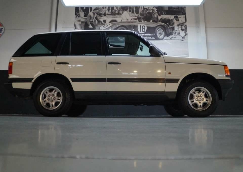 Bild 29/50 von Land Rover Range Rover 4.0 SE (1997)