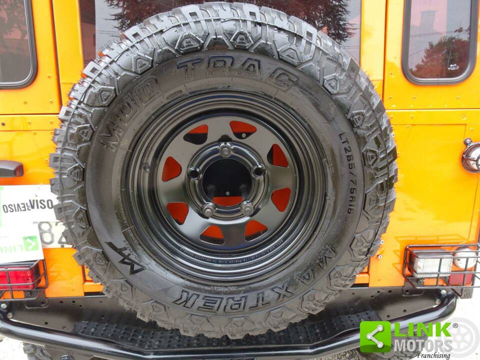 Image 33/38 of Land Rover 90 (1987)