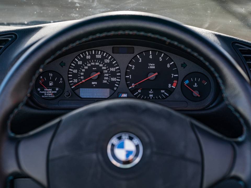 Image 25/40 of BMW M3 (1999)