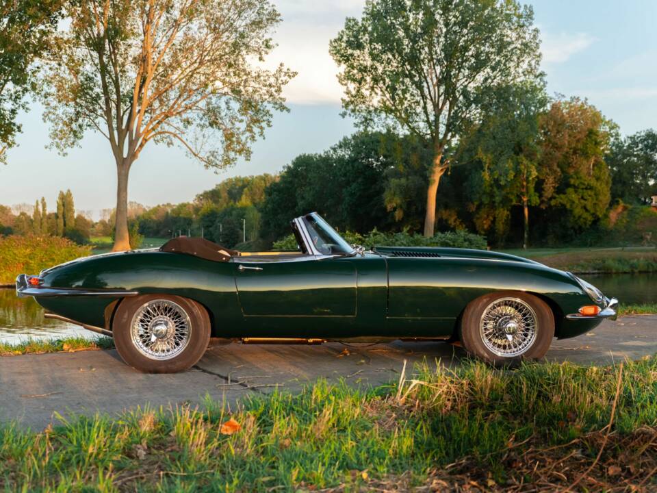Imagen 5/10 de Jaguar E-Type 4.2 (1966)