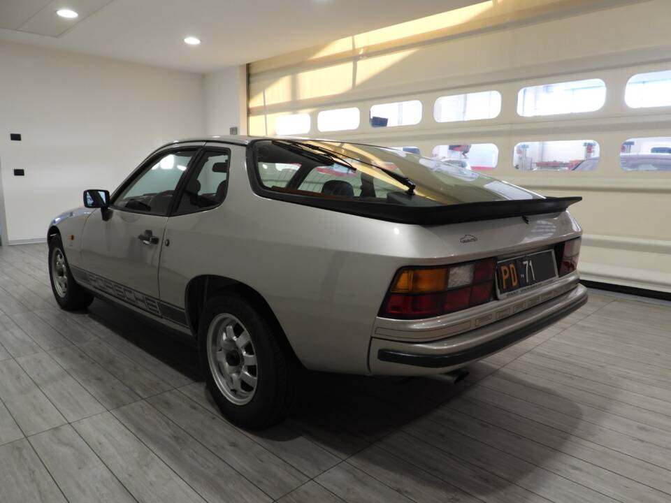 Bild 3/15 von Porsche 924 (1984)