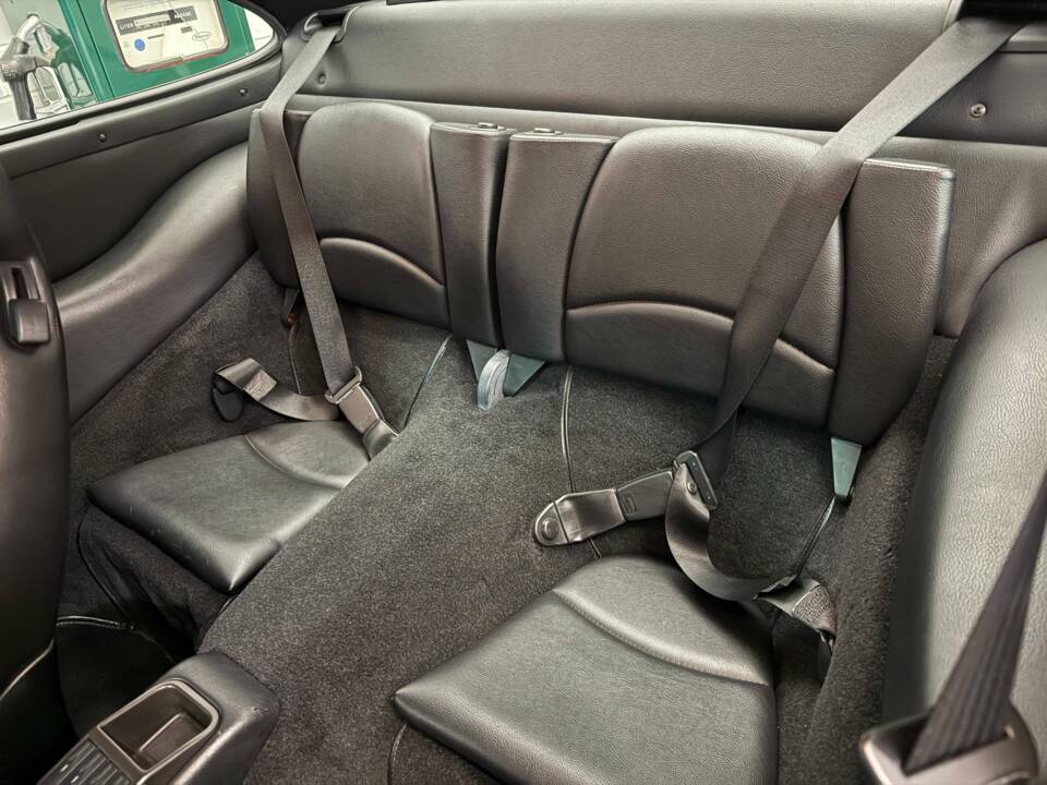 Afbeelding 12/18 van Porsche 911 Carrera 4 (1996)