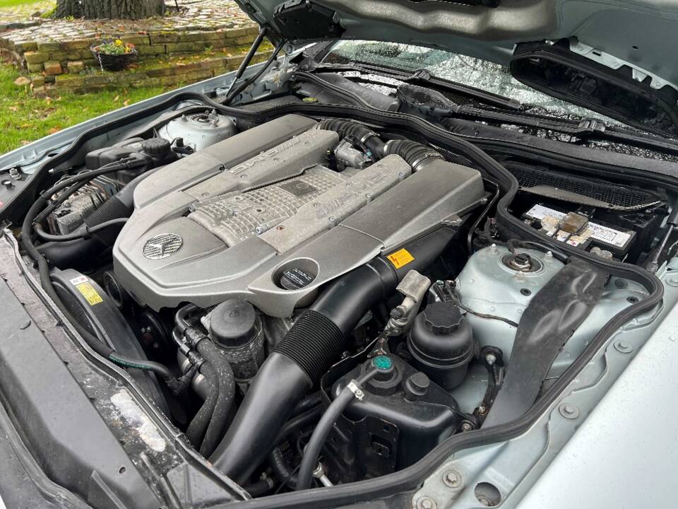 Imagen 28/30 de Mercedes-Benz SL 55 AMG (2003)