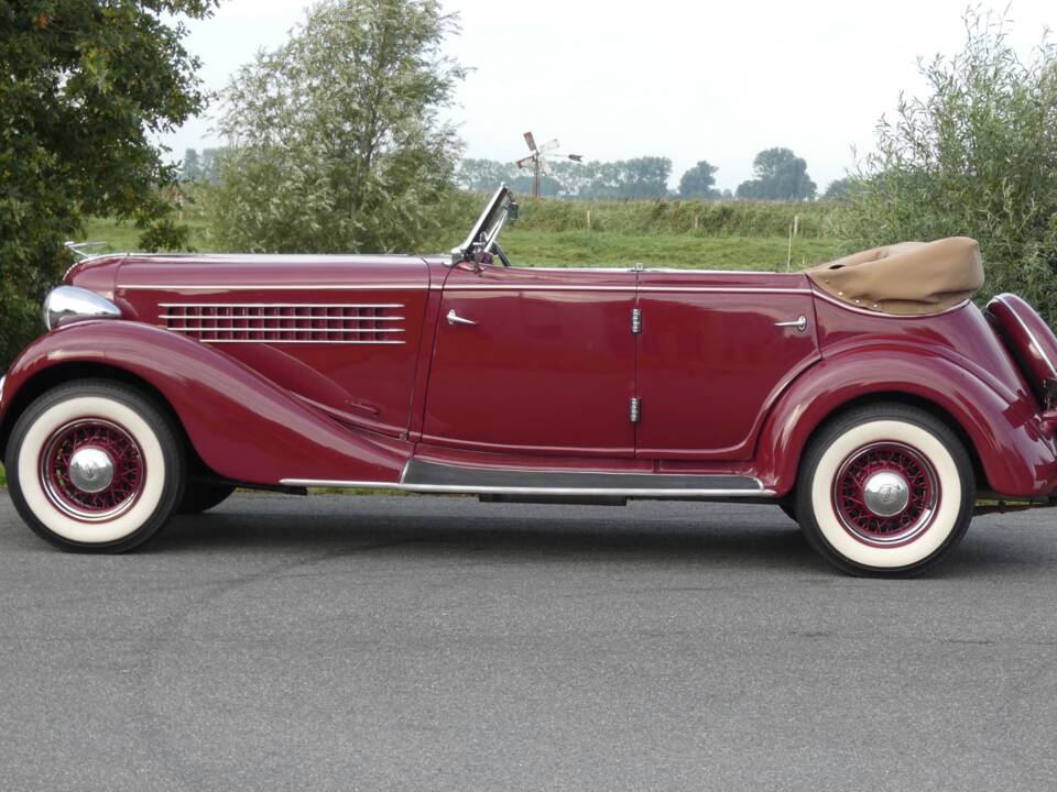 Bild 13/19 von Auburn 851 Supercharged Roadster (1935)