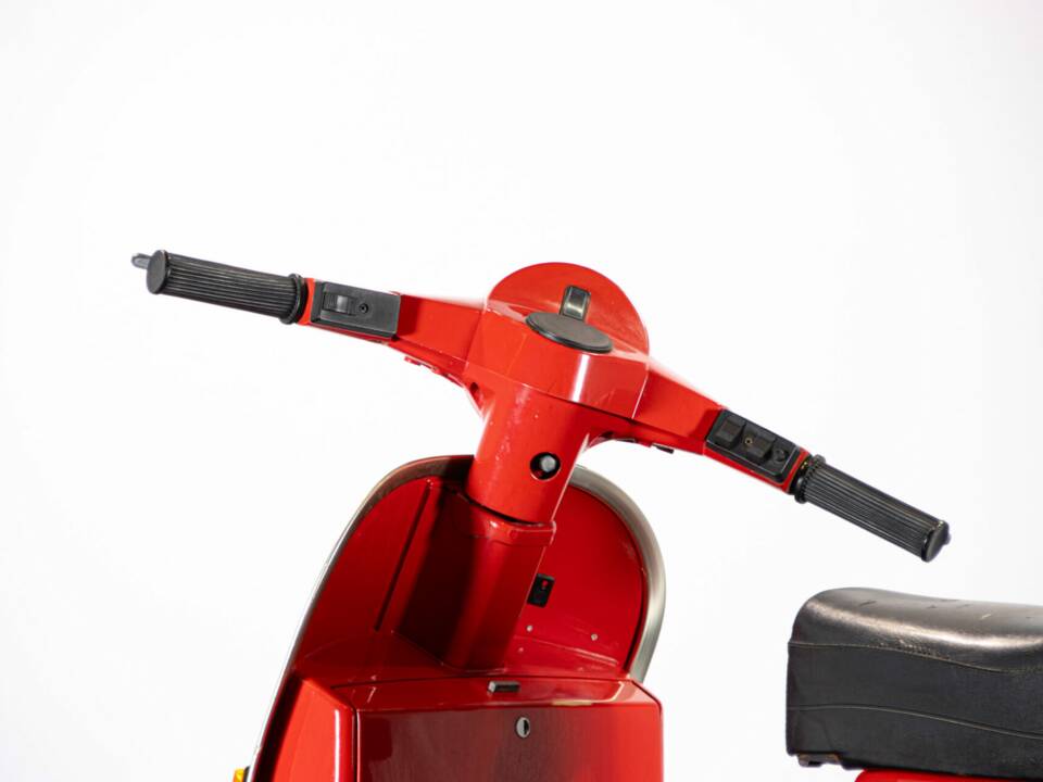 Image 19/43 de Piaggio Vespa PK 50 S (1982)