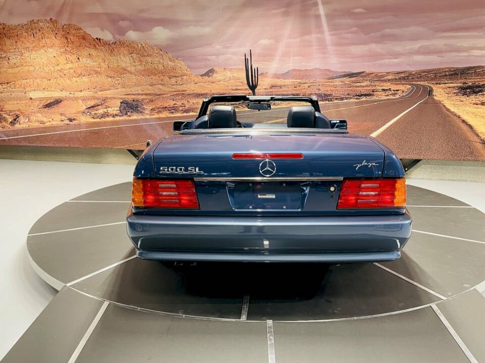 Immagine 9/29 di Mercedes-Benz 500 SL (1992)