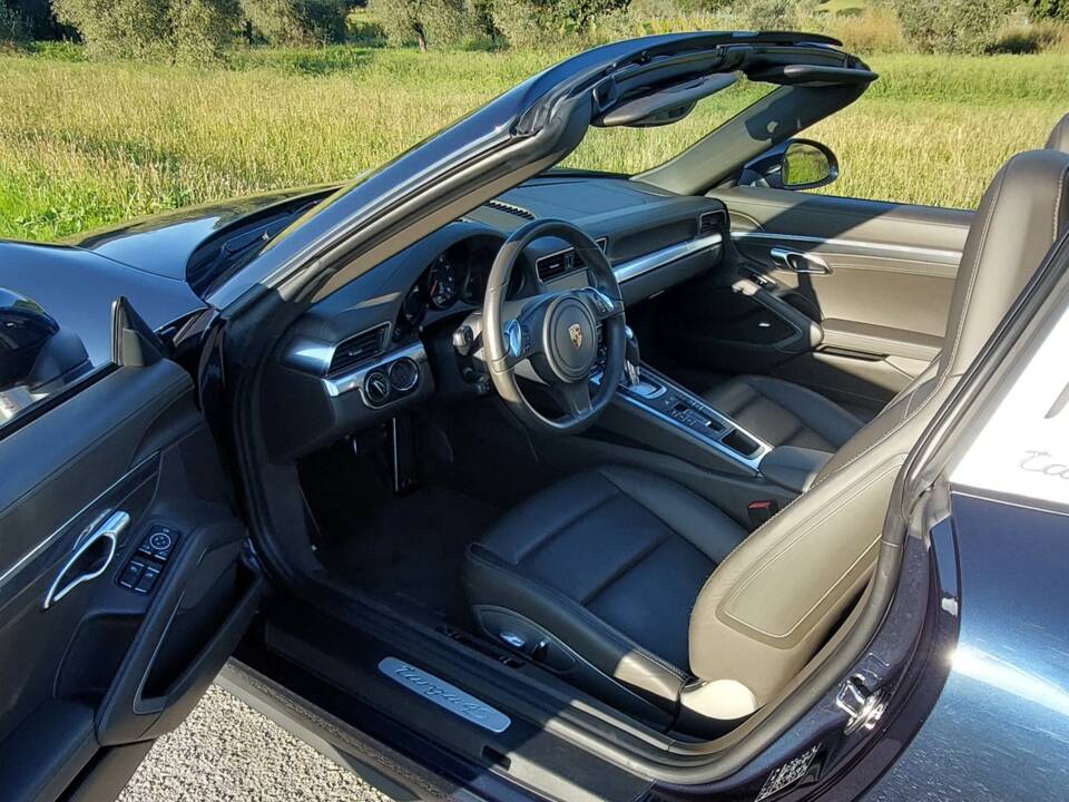 Image 8/11 de Porsche 911 Targa 4S (2014)