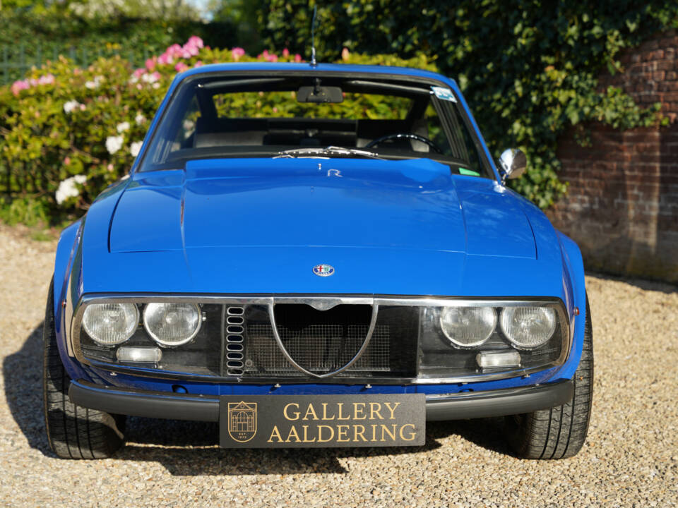 Image 9/50 of Alfa Romeo Junior Zagato GT 1300 (1971)