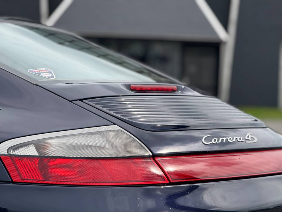 Image 42/42 de Porsche 911 Carrera 4S (2003)