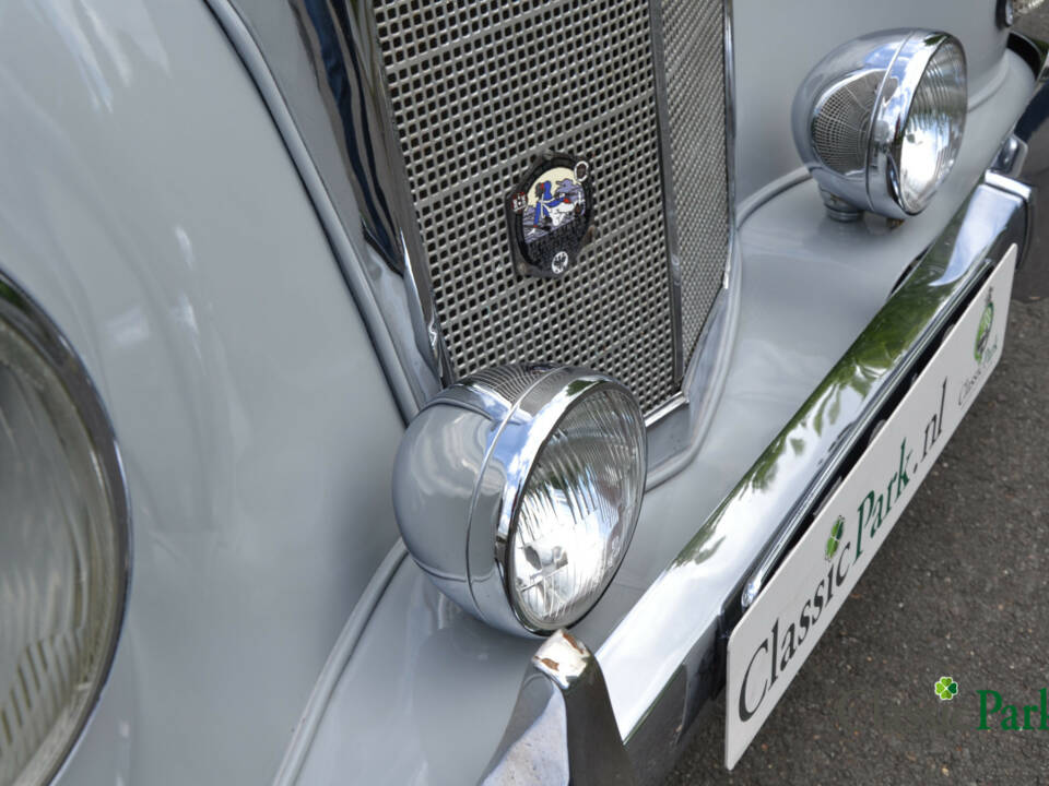 Image 49/50 of Mercedes-Benz 220 (1952)