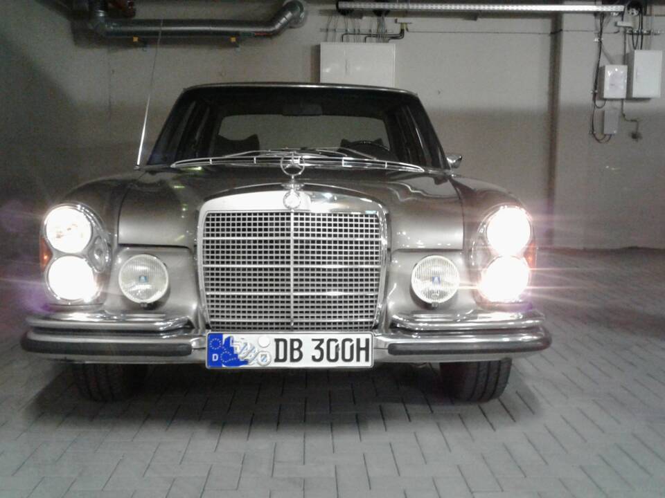 Bild 2/30 von Mercedes-Benz 300 SEL 3.5 (1971)