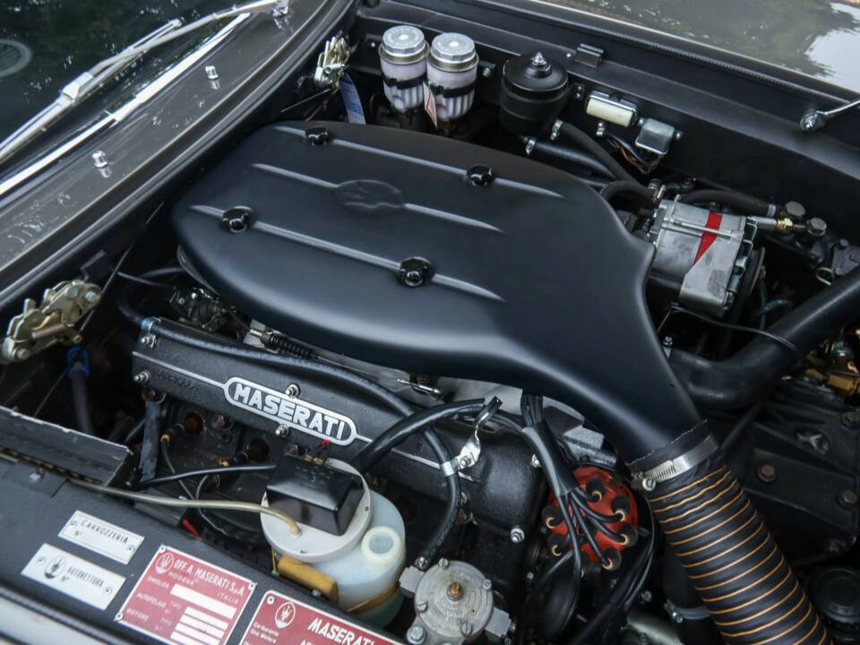 Image 45/50 of Maserati Ghibli Spyder (1969)