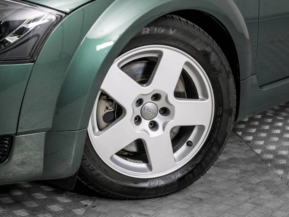 Immagine 4/50 di Audi TT 1.8 T (2001)