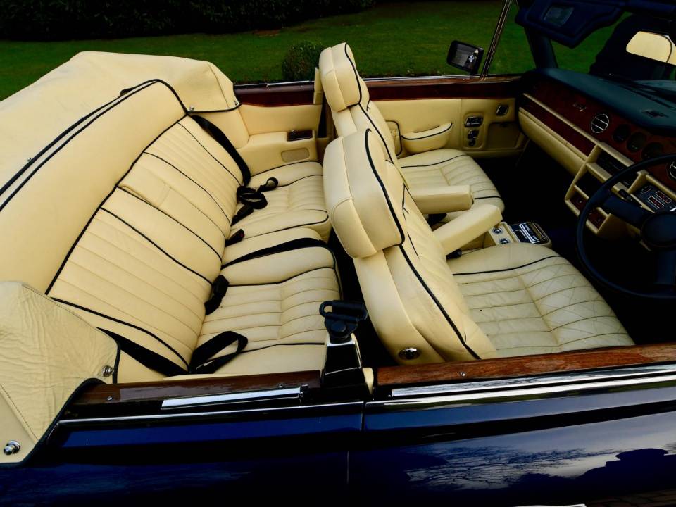 Image 49/50 de Bentley Continental (1985)