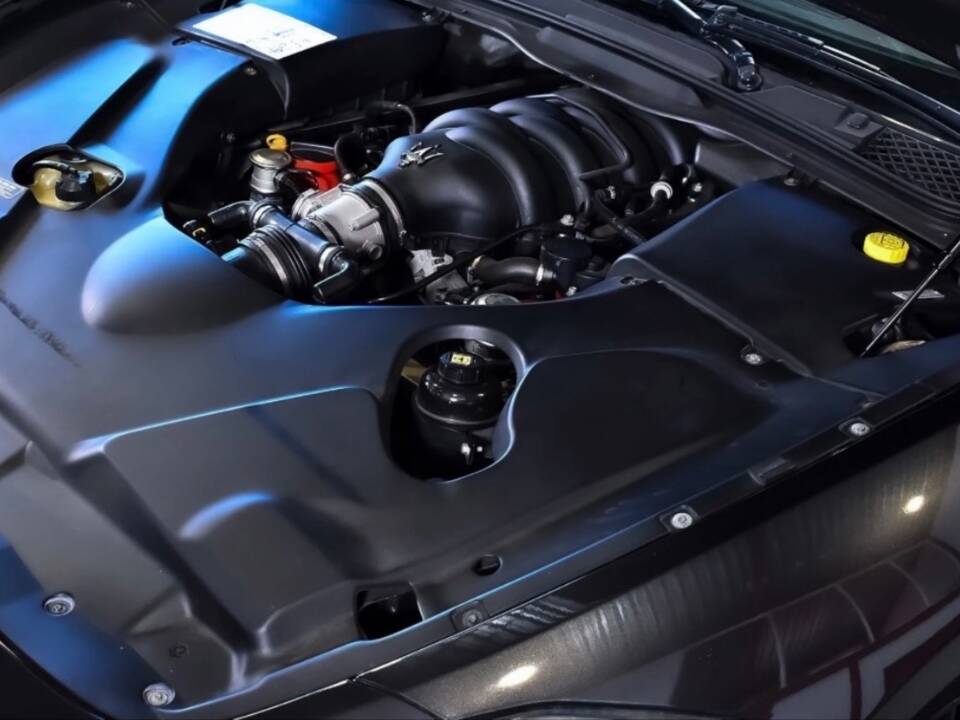 Bild 55/59 von Maserati GranCabrio 4.7 (2010)