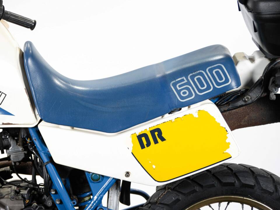 Image 30/50 of Suzuki DR 600 S (1986)
