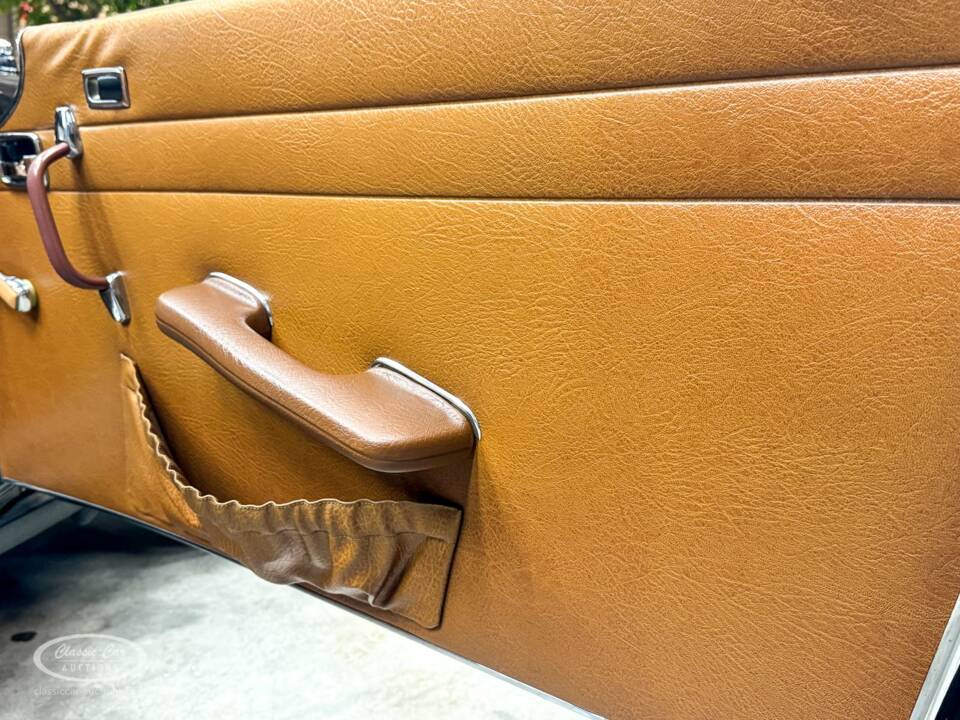 Image 28/38 of Mercedes-Benz 280 SL (1968)