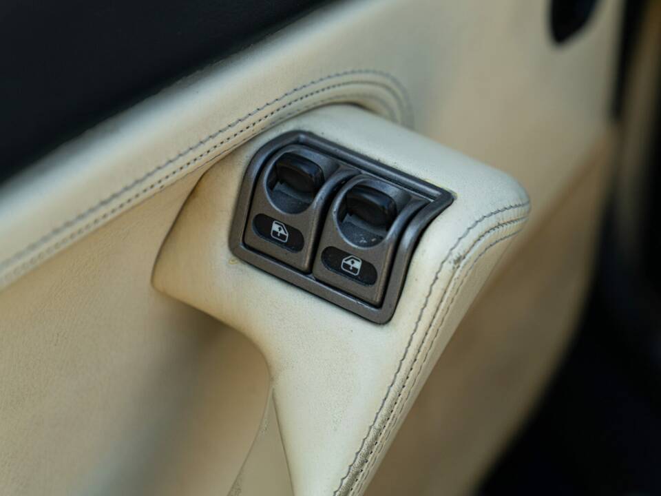 Immagine 42/50 di Ferrari 456 GT (1995)