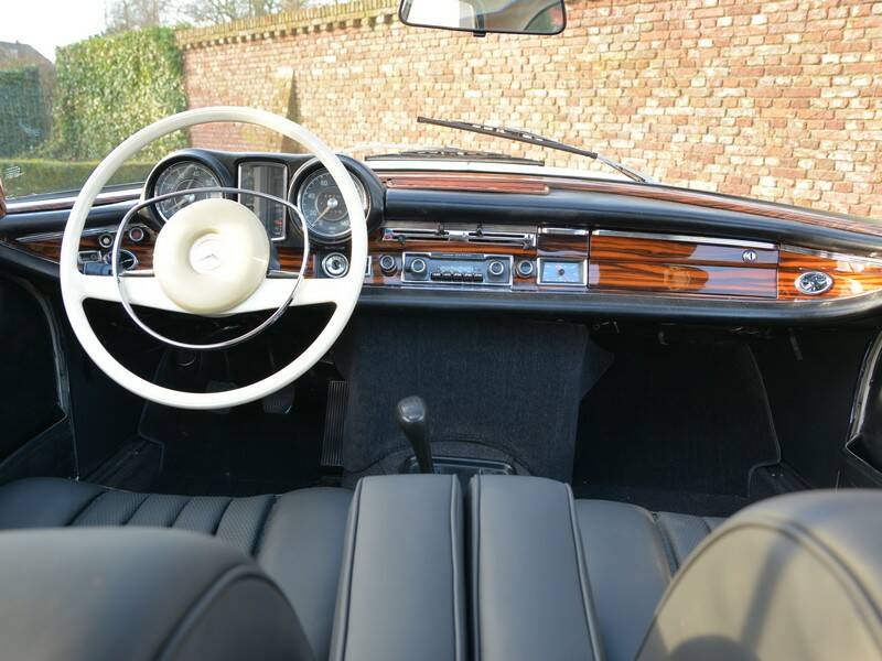 Bild 49/50 von Mercedes-Benz 280 SE 3,5 (1971)