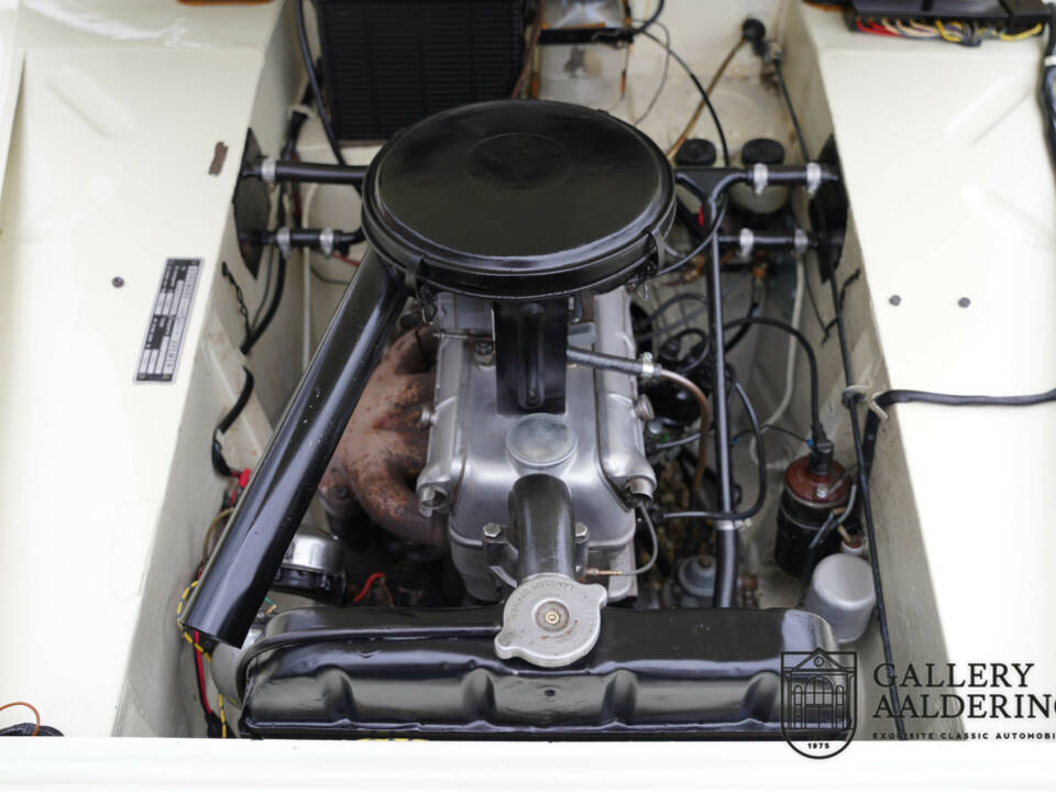 Image 15/50 of Borgward Isabella Coupe (1957)