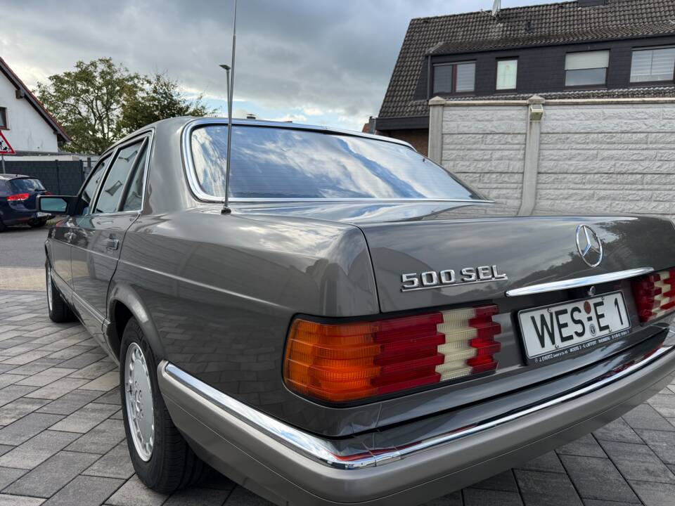 Bild 44/57 von Mercedes-Benz 500 SEL (1982)