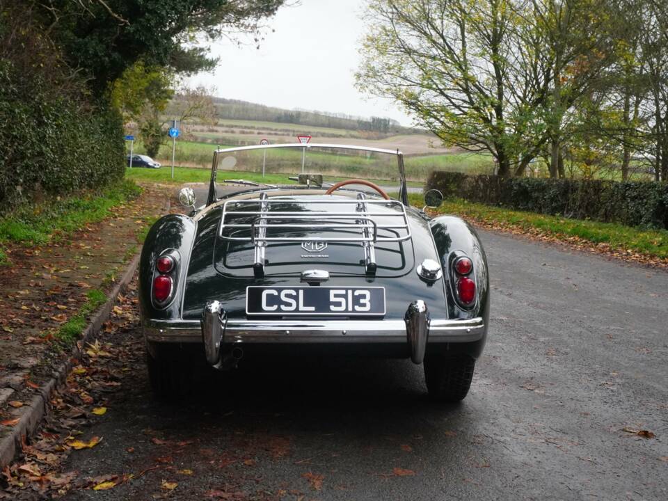 Image 5/17 of MG MGA Twin Cam (1959)