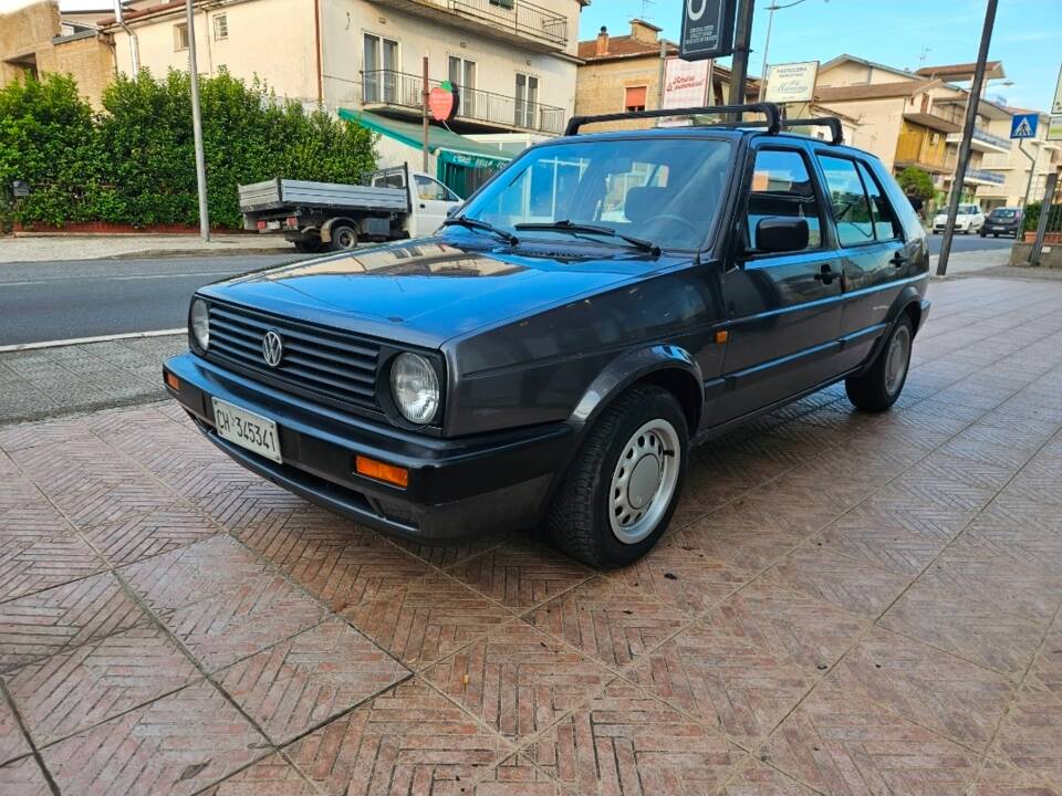 Bild 2/91 von Volkswagen Golf II 1.6 (1990)